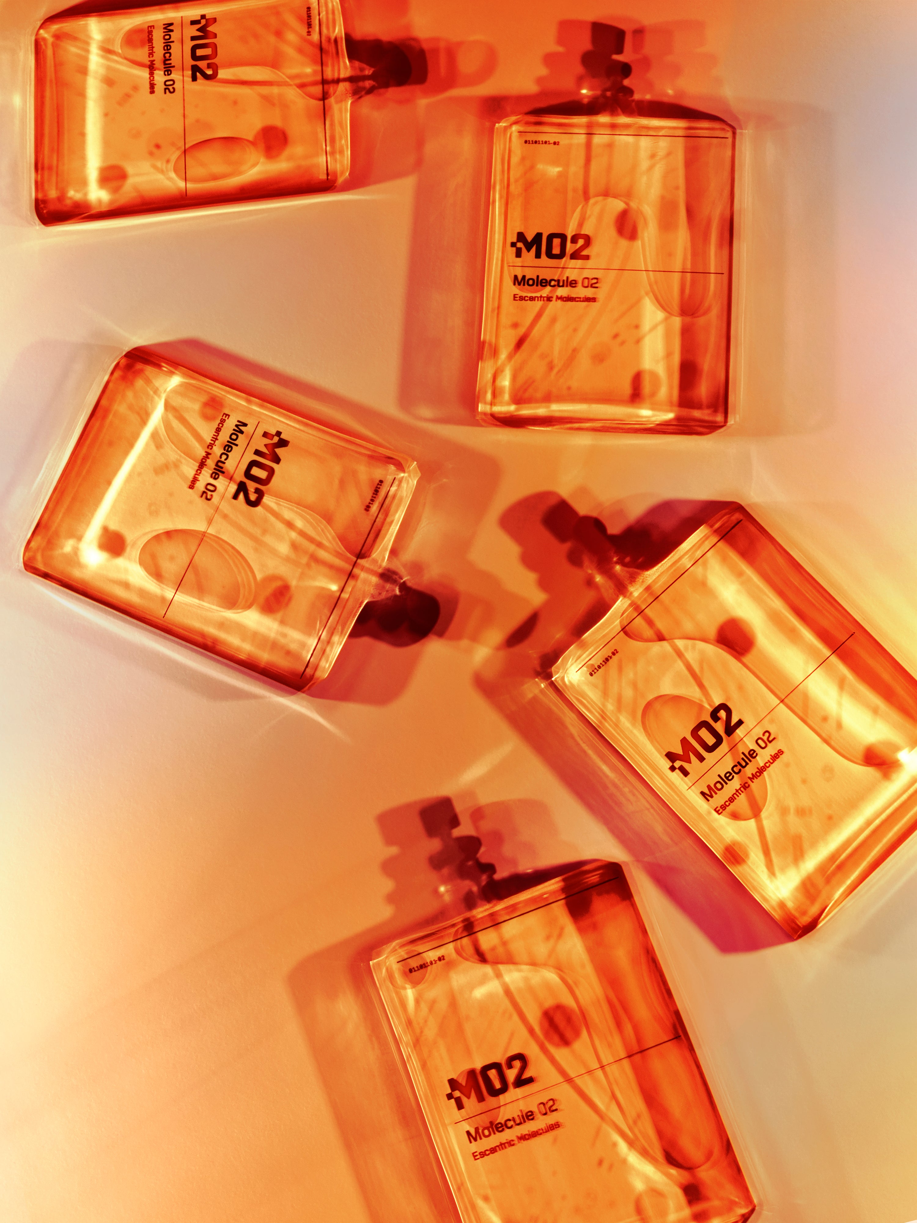 Escentric Molecules 02